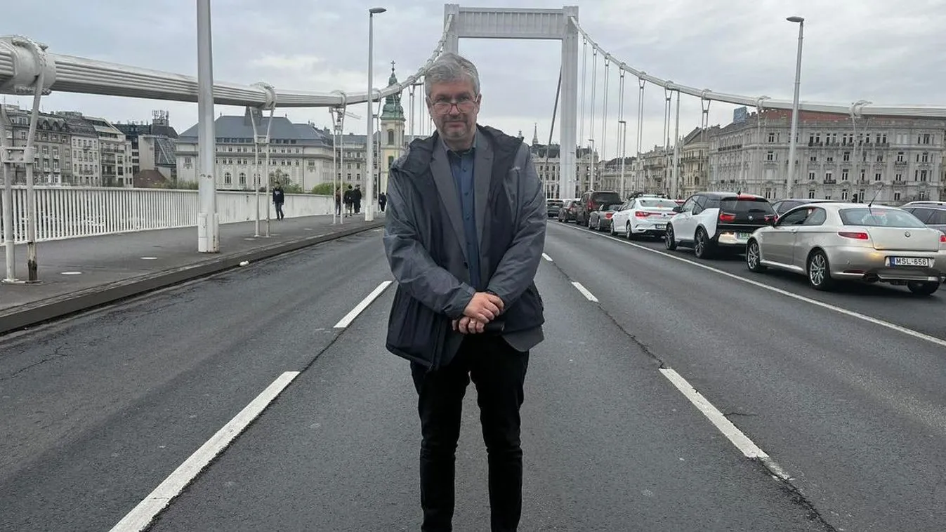 Döntött a Kúria: megtiltották Hadházyék hídfoglalását