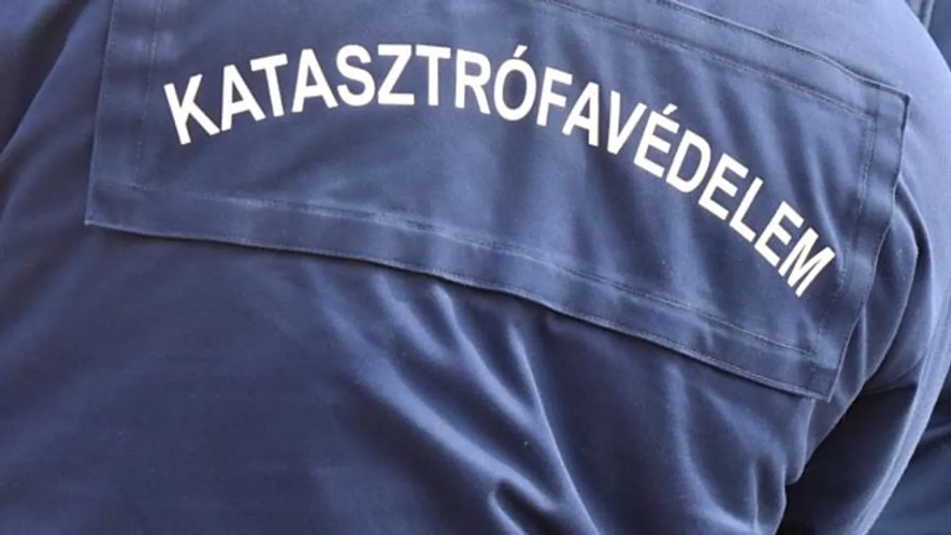 Húsz hektáron ég a nádas Tiszafüred térségében