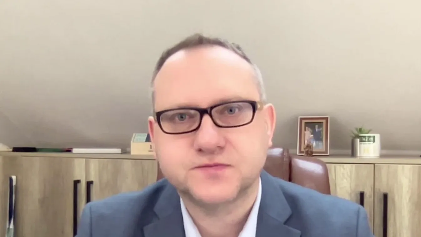 Egyszerűen hazaárulónak kiáltják ki a rendszerkritikus újságírókat Ukrajnában + videó