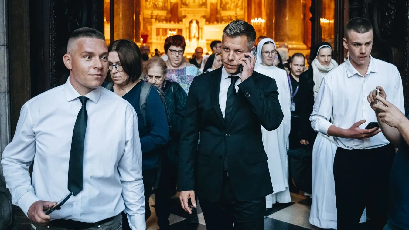 Magyar Péter most jó keresztényként próbál tetszelegni