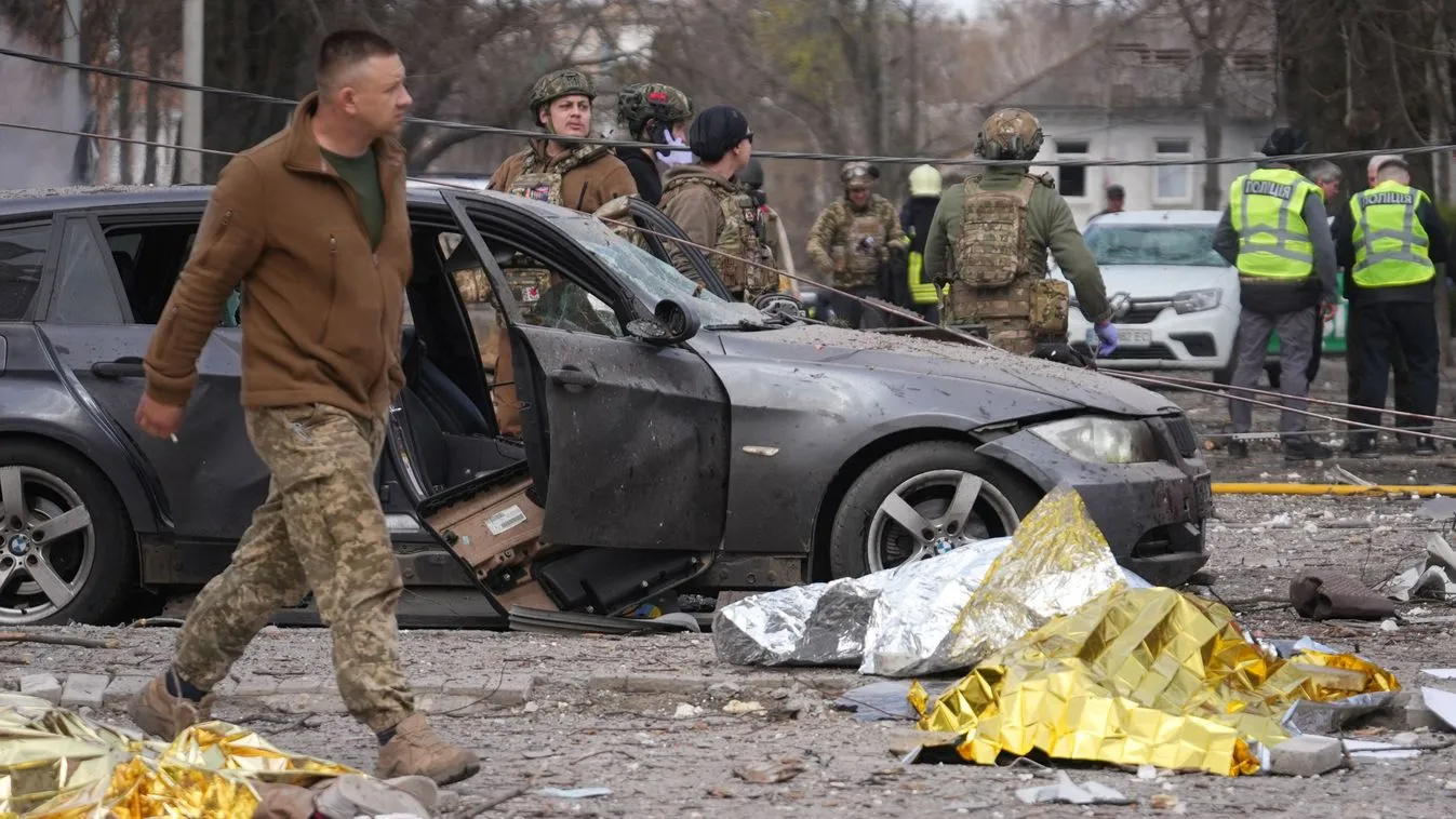 A francia államfő elítélte az újabb ukrajnai várost ért csapást és erőteljes válaszlépésekről beszélt + videó