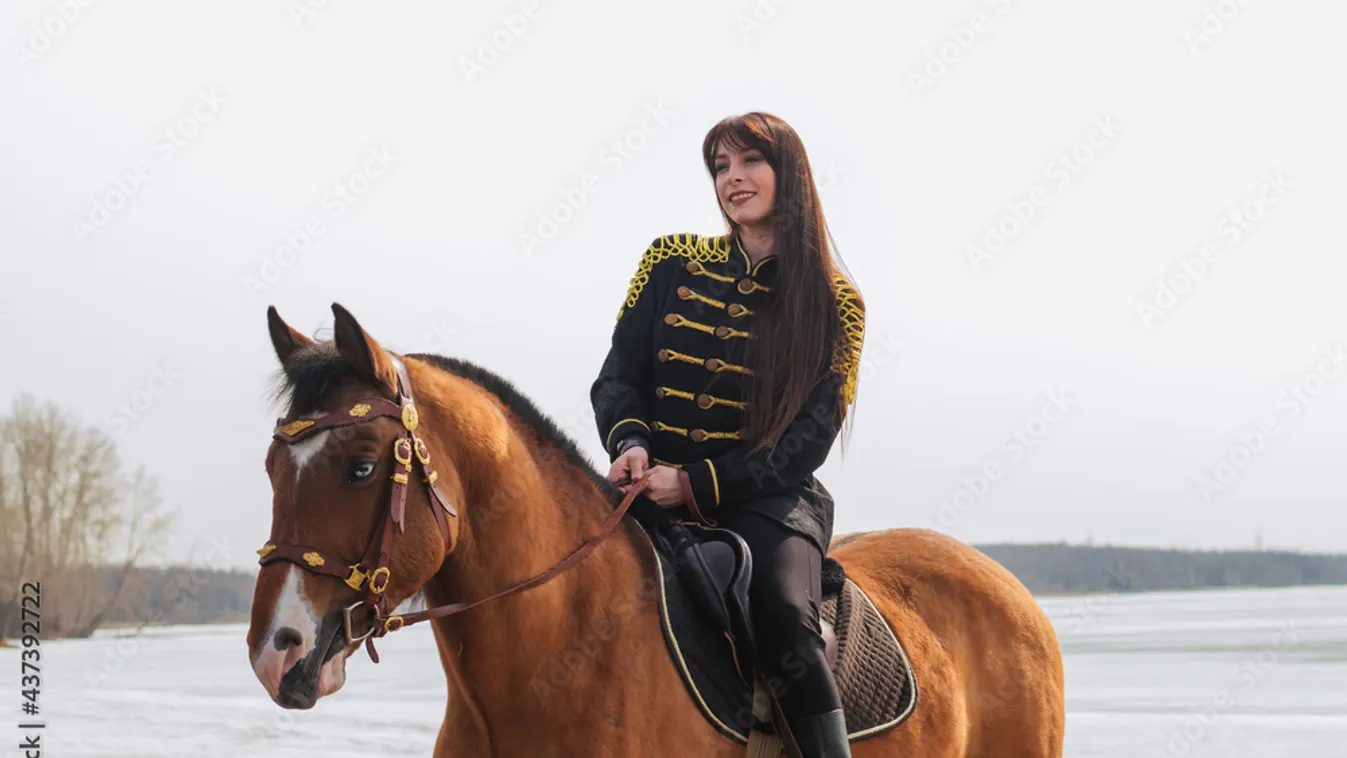 Amiből a hölgyek kimaradnak: bajszos lovasokat keres a Nádasdy Huszárezred