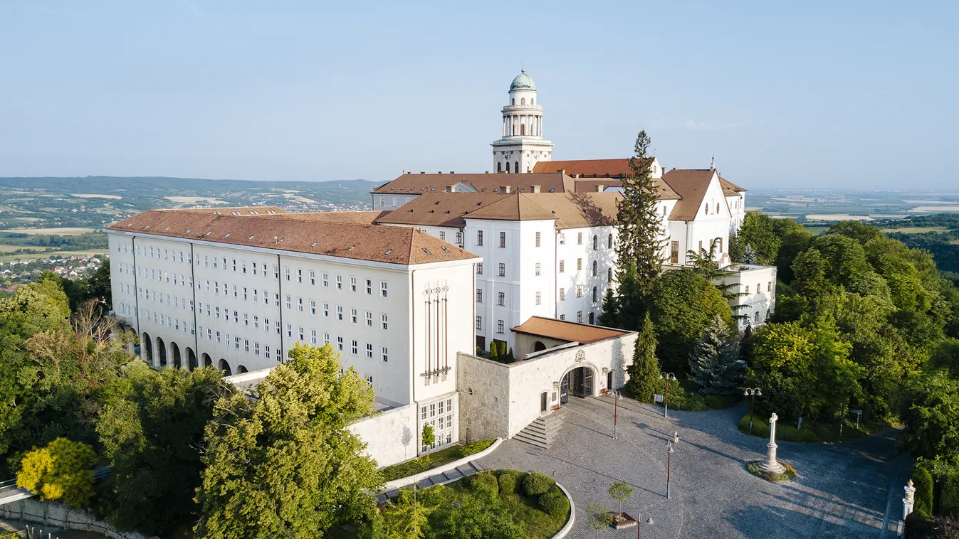 Hangversenynek ad otthont húsvéthétfőn a pannonhalmi Szent Márton-bazilika