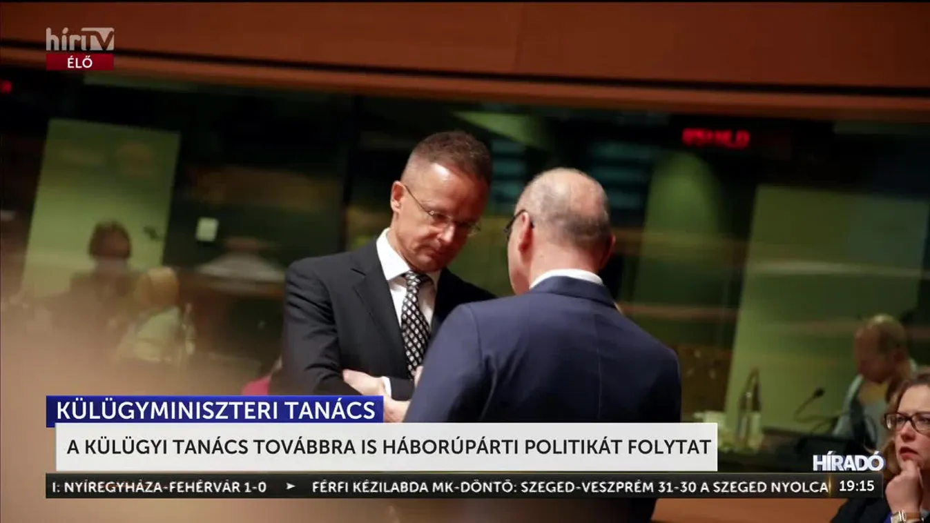 A KÜLÜGYI TANÁCS TOVÁBBRA IS HÁBORÚPÁRTI POLITIKÁT FOLYTAT