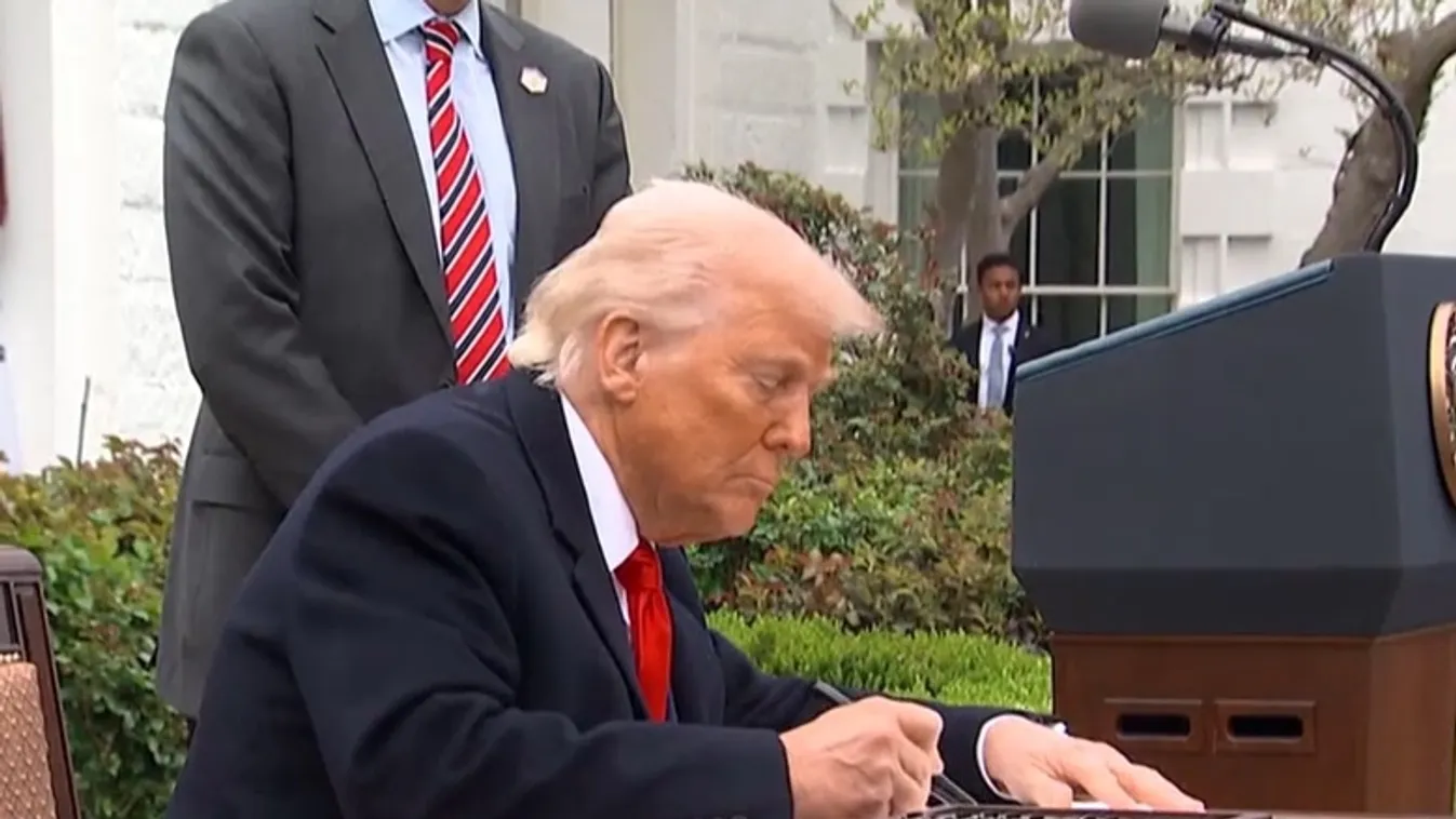 Donald Trump egyszerre vezet be egy új vámot a világ minden országával szemben  + videó