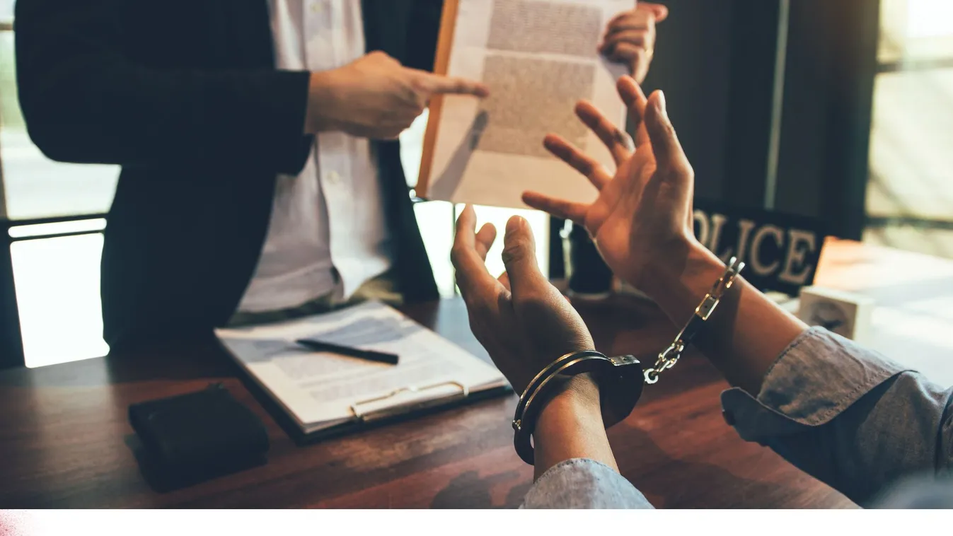 Letartóztatták a rablás elkövetését tervező rendőrt