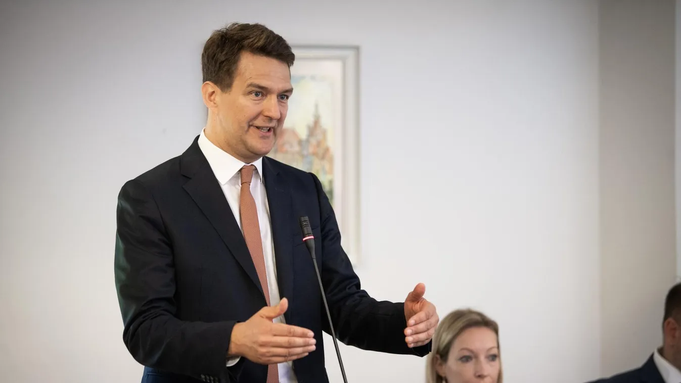 György László: sikeres a Tanítsunk Magyarországért program