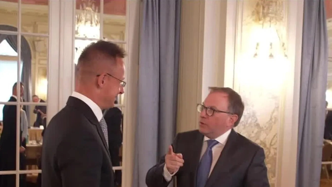 Szijjártó Péter: Magyarország és Svájc határozottan kiáll a béke mellett + videó