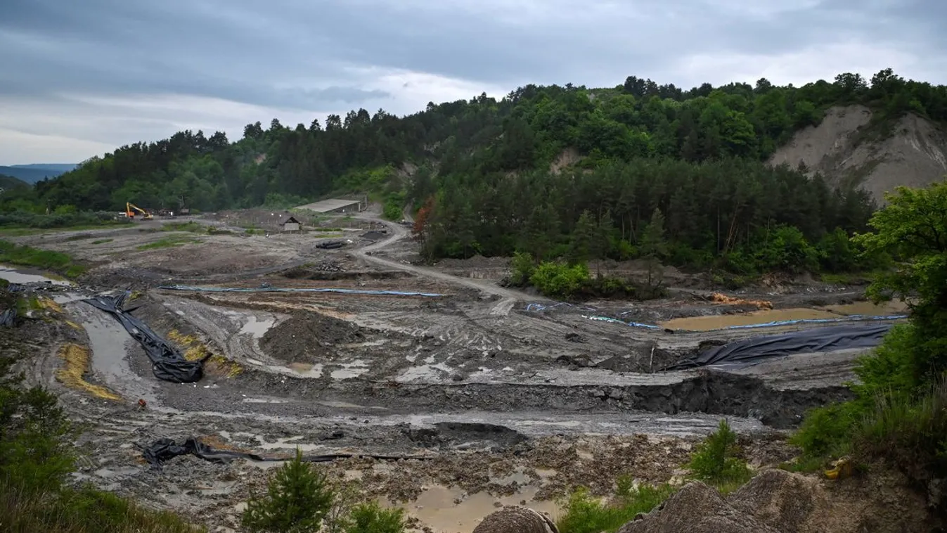 Elkeseredett helyiek gyászolják Parajd turizmusát a világhírű bánya elvesztésével