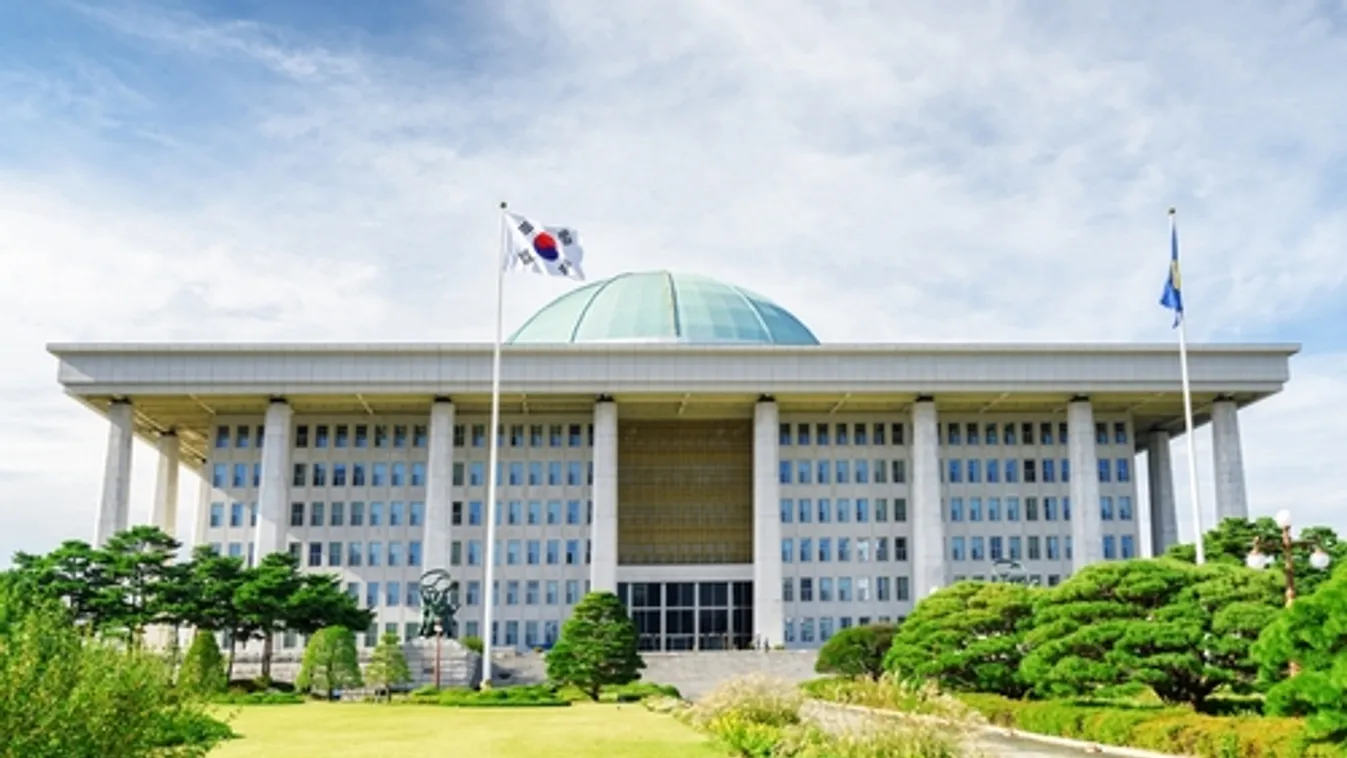 Dél-Koreában megkezdődött a szavazás az előrehozott elnökválasztáson