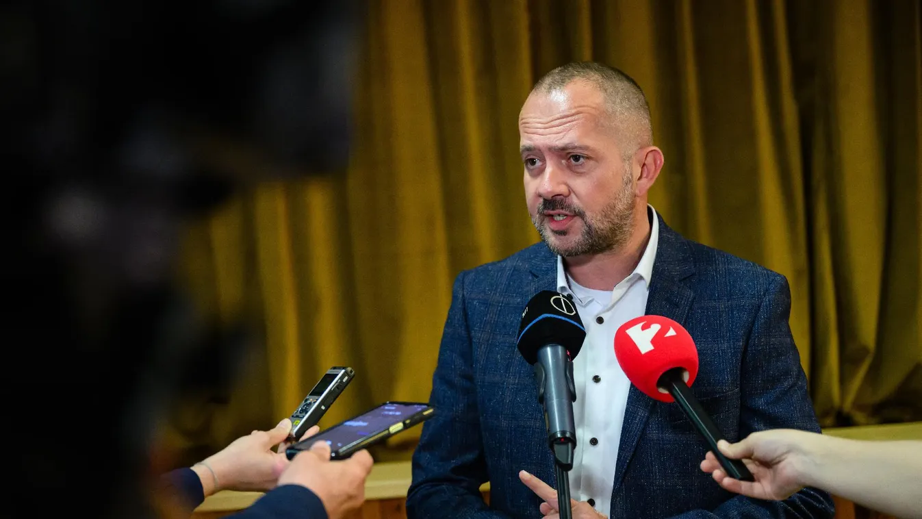 Gyopáros Alpár: az 5000 fős lélekszám alatti településeken működő boltok pályázhatnak működési támogatásra