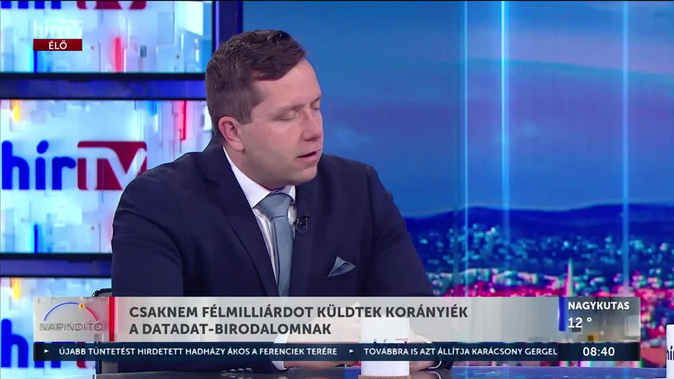 CSAKNEM FÉLMILLIÁRDOT KÜLDTEK KORÁNYIÉK A DATADAT-BIRODALOMNAK