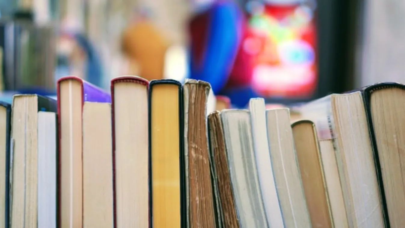 Megnyílt a Szent István-könyvhét