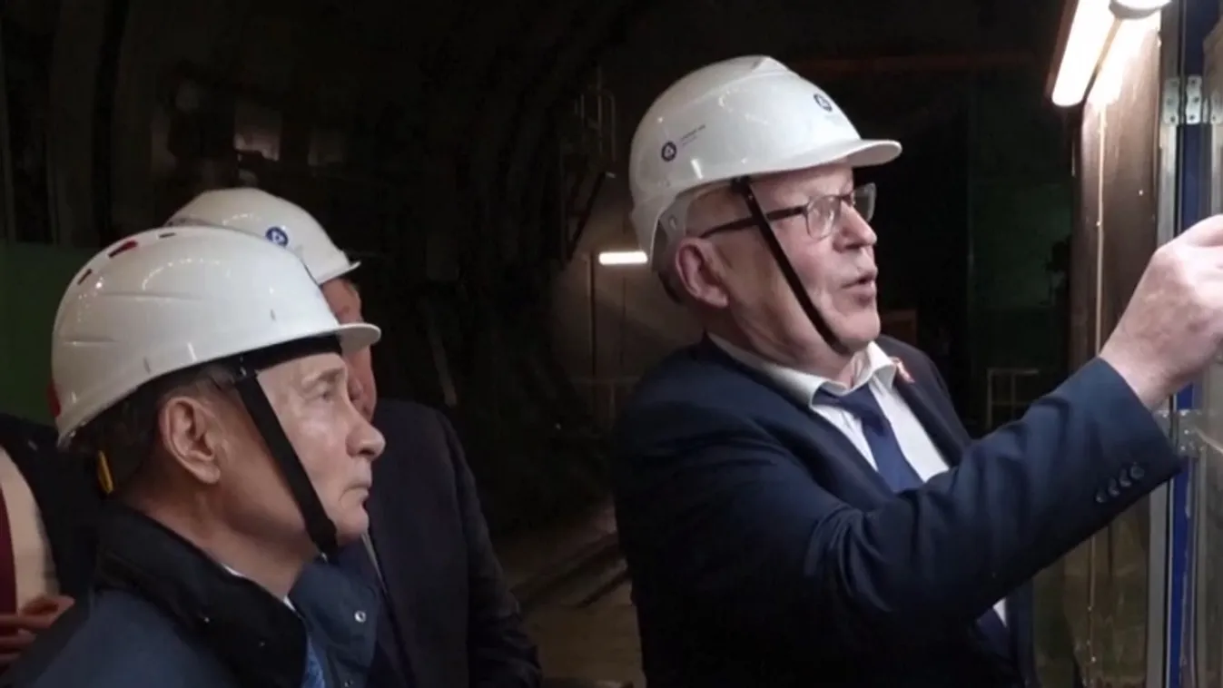 Az orosz elnök meglátogatta a visszafoglalt kurszki területet  + videó