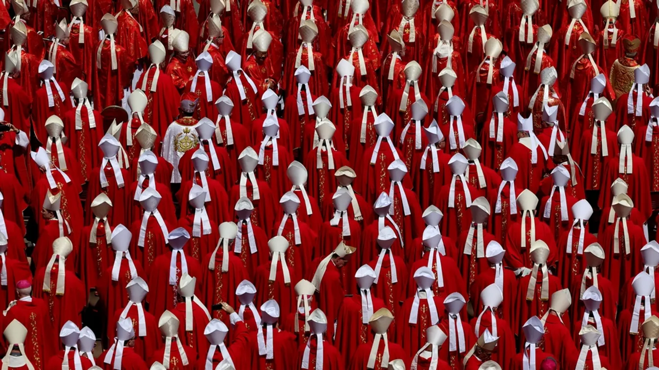 Pápaválasztás: a világ szeme a Vatikánon + videó