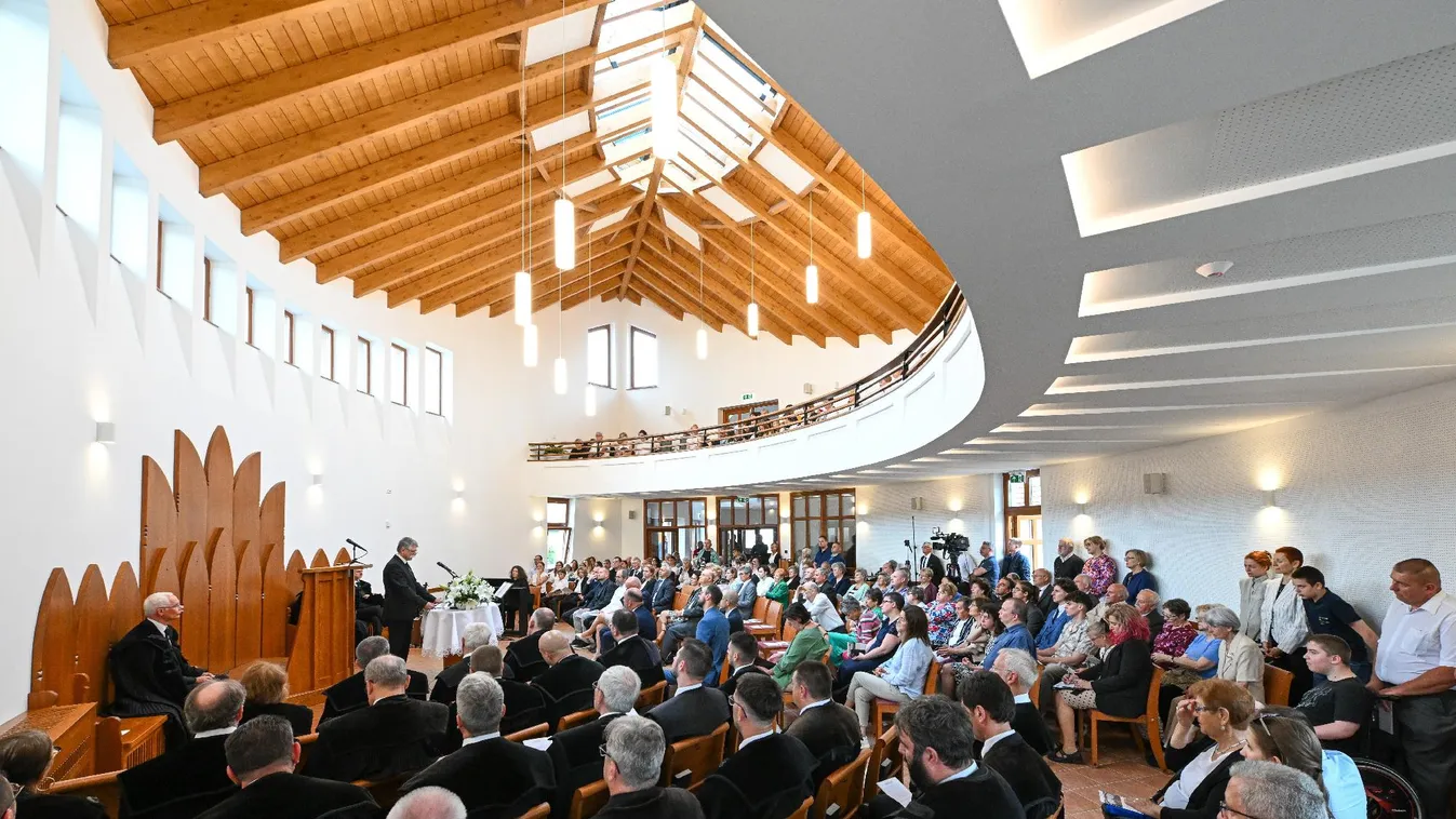 A gyűlöletkeltő provokatőröknek is üzent Kövér László vasárnapi beszédében