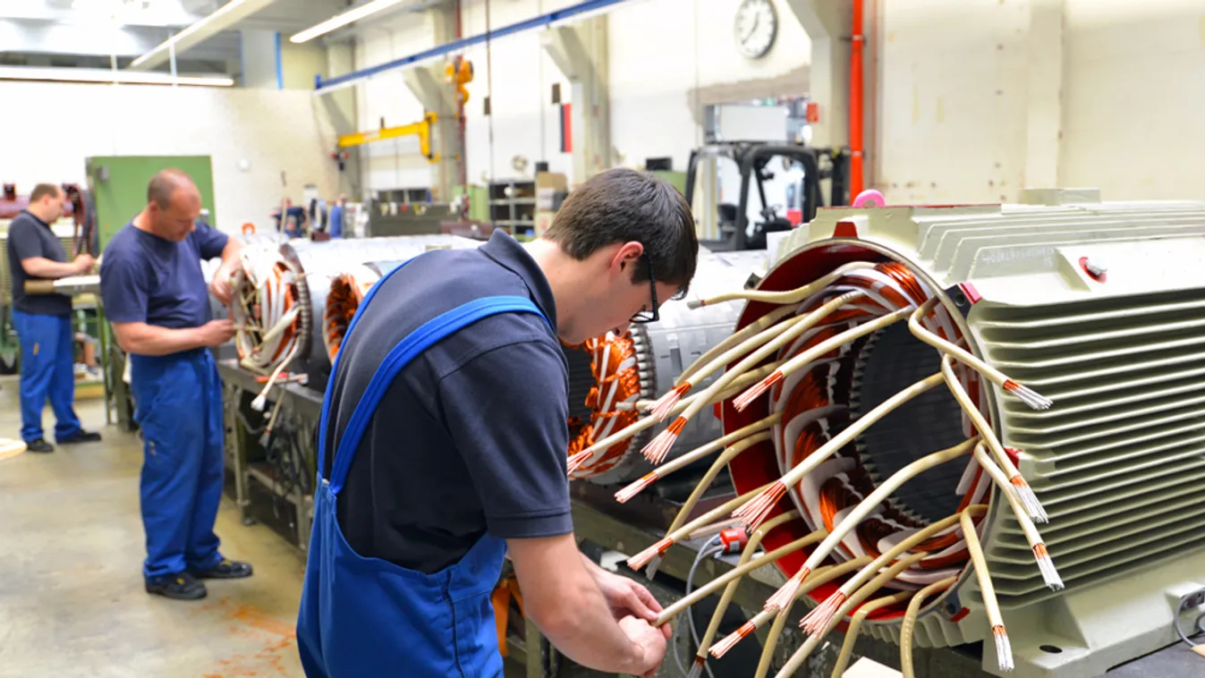 A német kancellár azt szeretné, ha több német állampolgár dolgozna