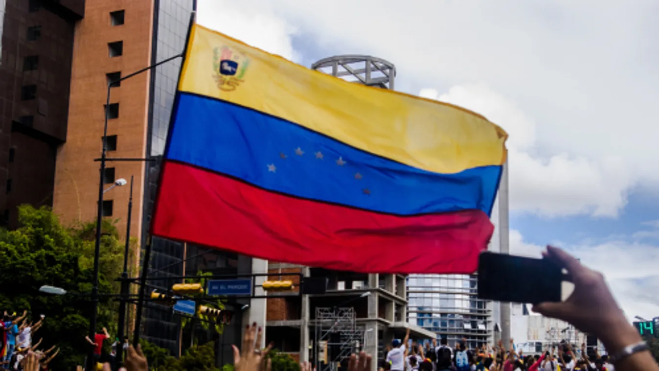 Venezuelában több tucat ellenzékit tartóztattak le a választások előtt