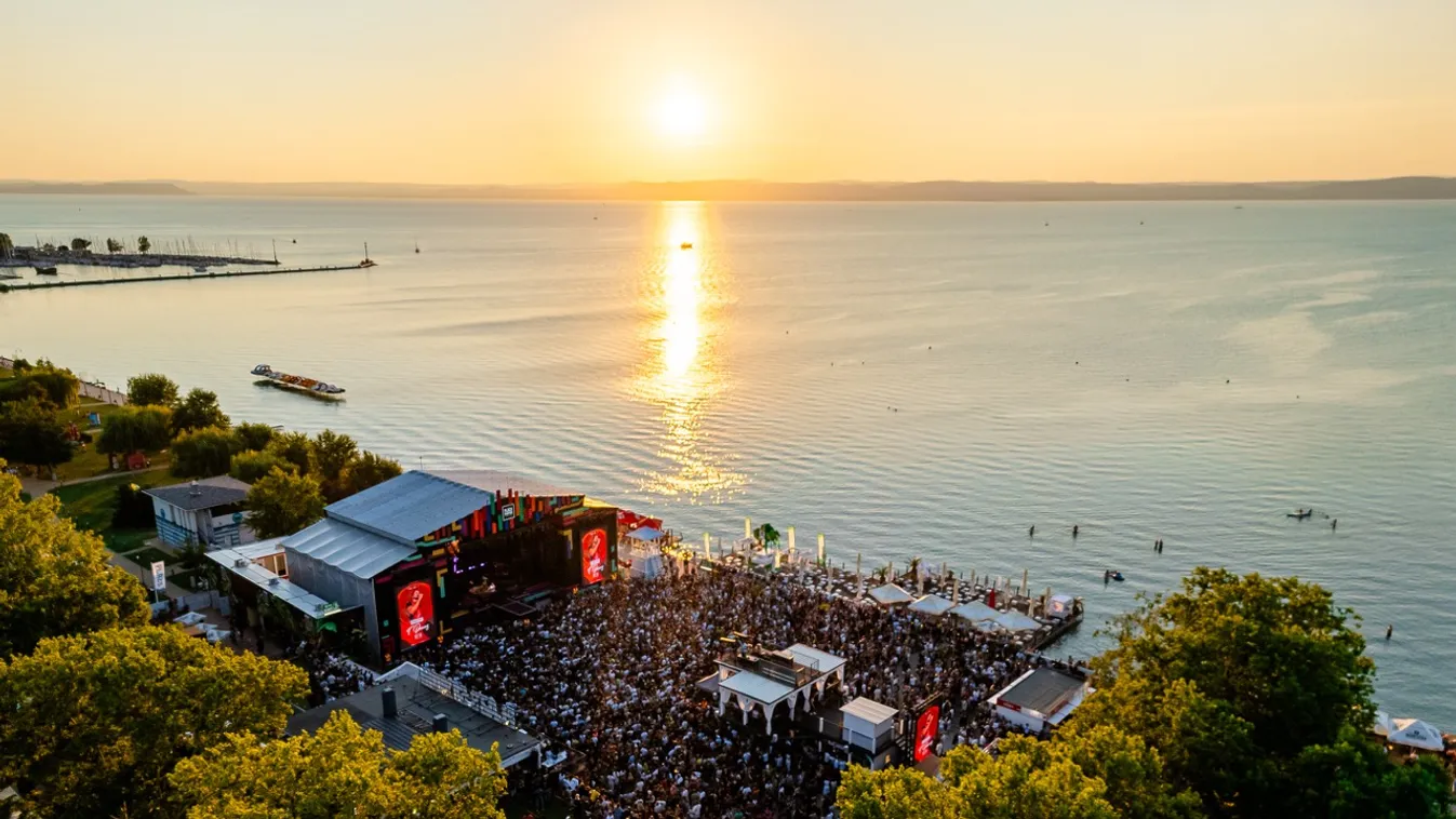 A pünkösdi hétvégén nyit a Plázs, indul a 10. jubileumi szezon