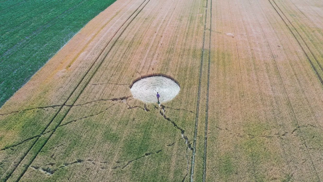 Ha forgószél volt,  ha ufó, ha lelkes helyi fiatalok alkották, a gabonakör mestermű lett