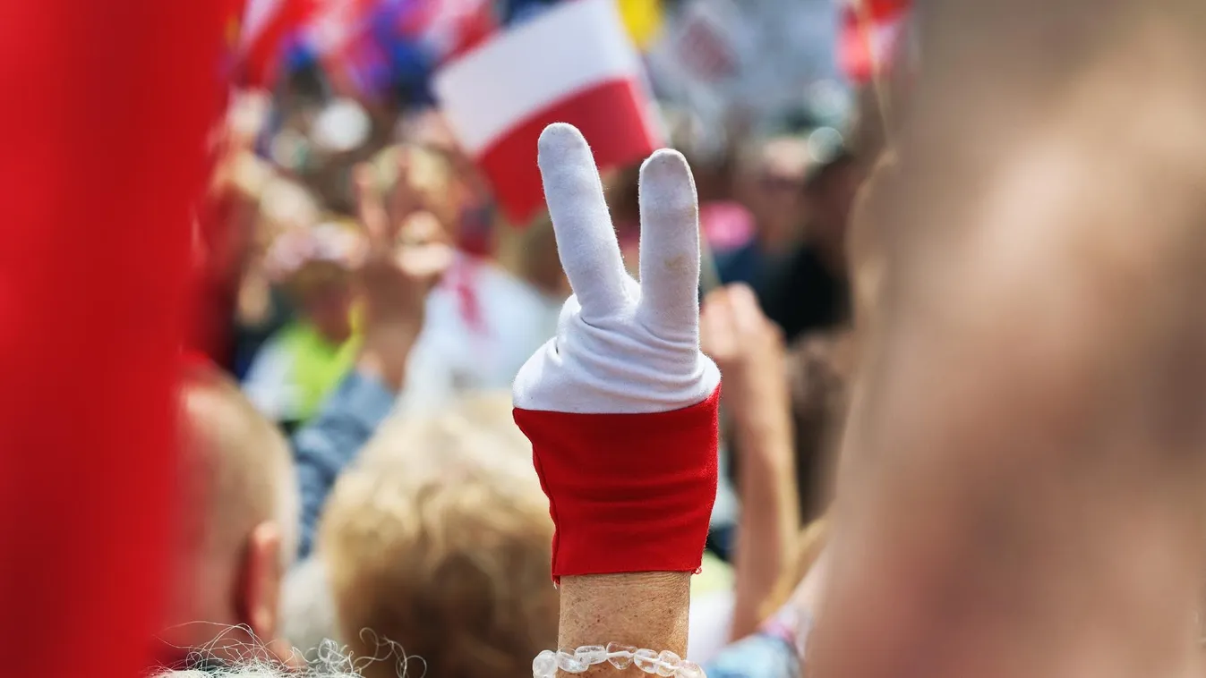 Lengyel elnökválasztás - Hibahatáron van a különbség a két jelölt között