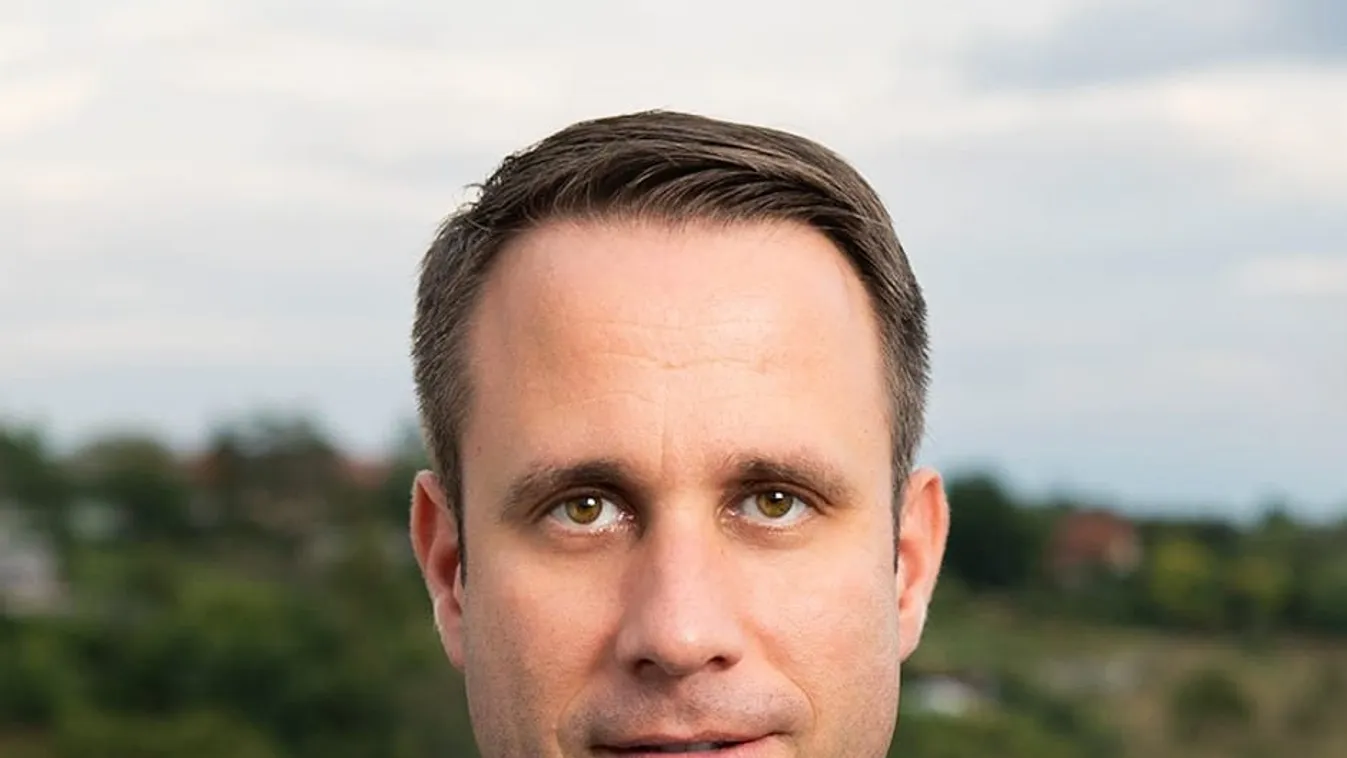 Dömötör Csaba: Kicsi évi félmillióért szuverenitás érdekel?