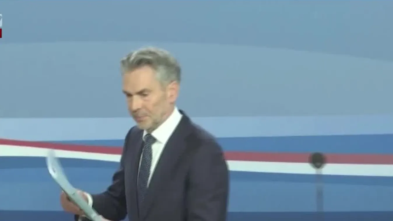 Lemondott a holland miniszterelnök + videó