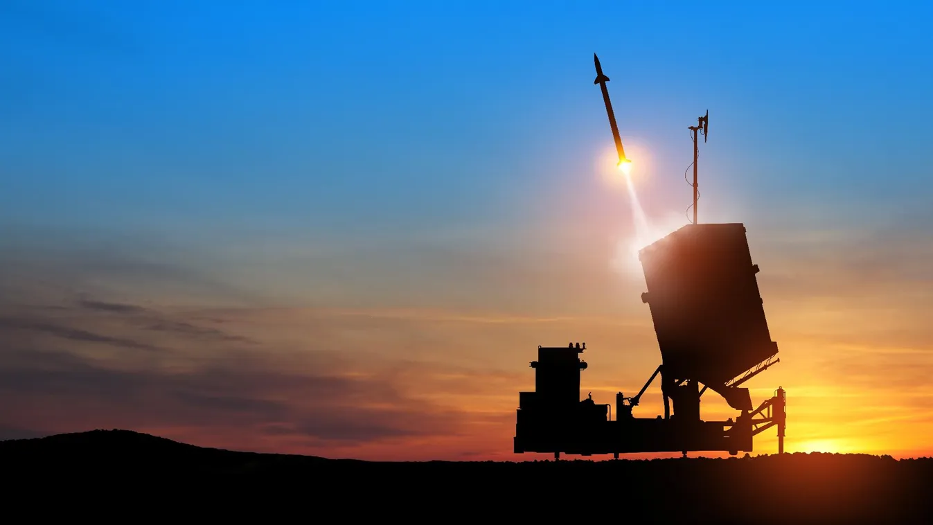 Irán rakétával támadt a tűzszünet alatt