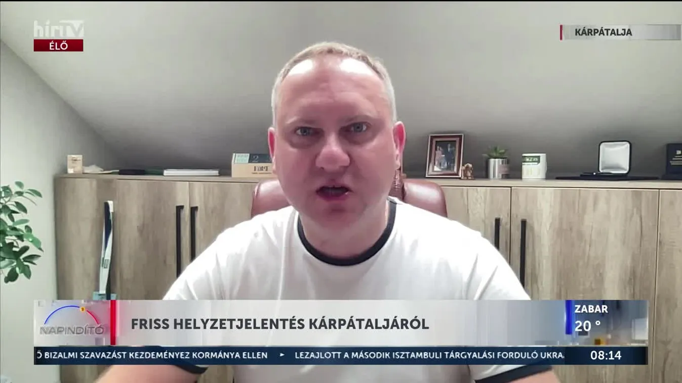 Egy toborzótisztnek naponta tizenkét hadkötelet kell előállítania