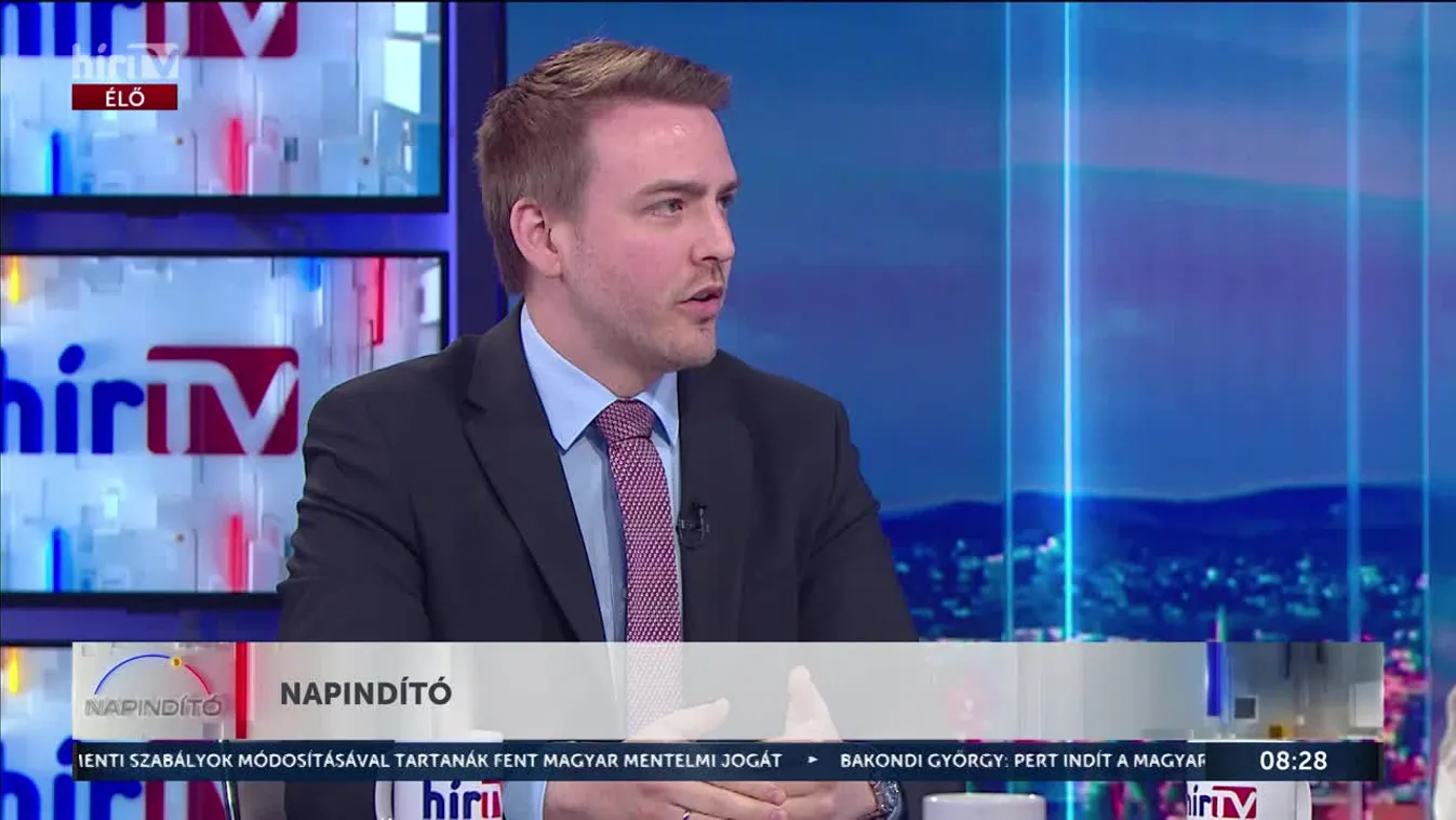 AZ EGYETEMISTÁK SZÁMÁRA ELÉRHETŐ KÉT FÉLÉVES PROGRAM INDUL