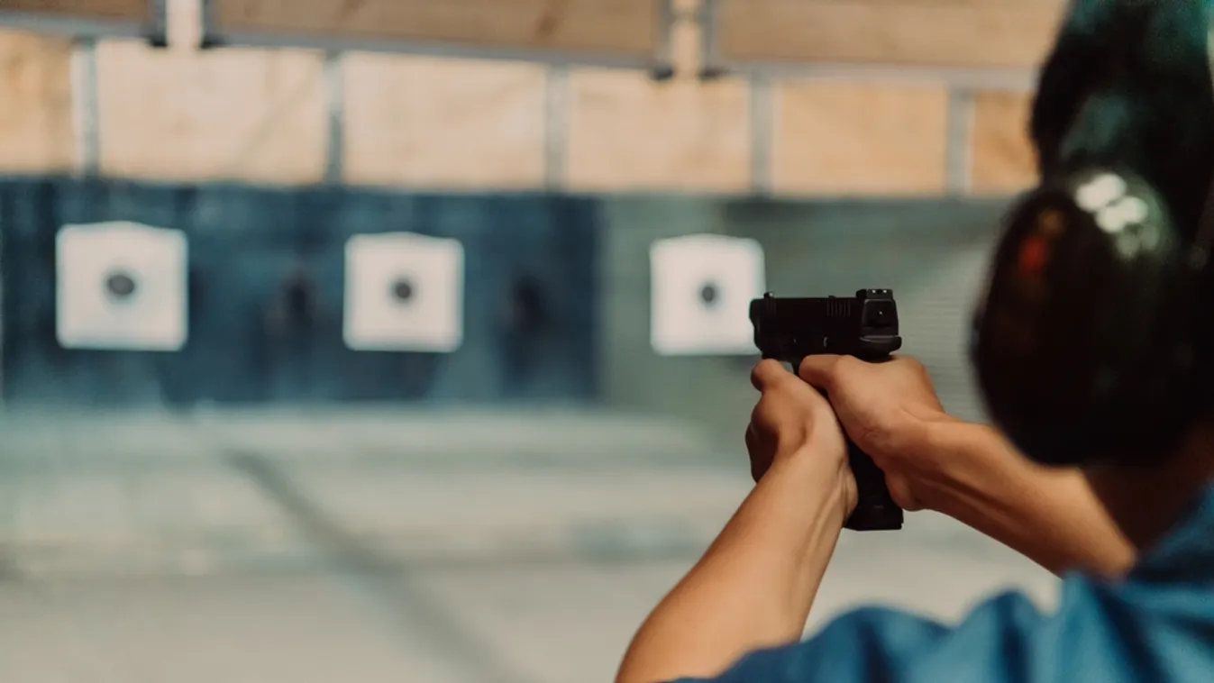 Terrorcselekmények előkészületeivel gyanúsítanak egy csoportot Lengyelországban