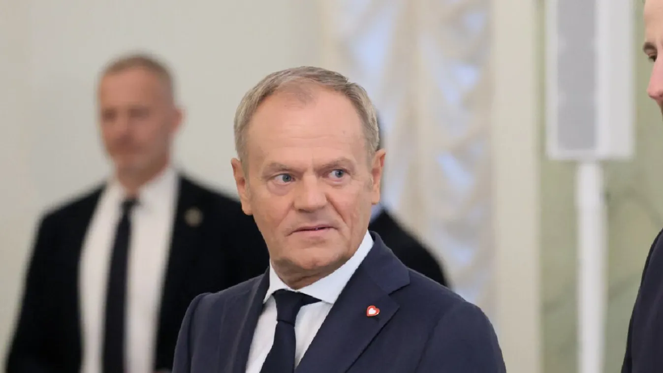 Donald Tusk kormányfő bizalmi szavazást kezdeményez kormánya ellen