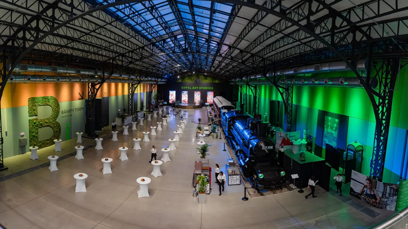 Szentivánéji álom négy művészeti egyetem összefogásában az Eiffel Műhelyházban