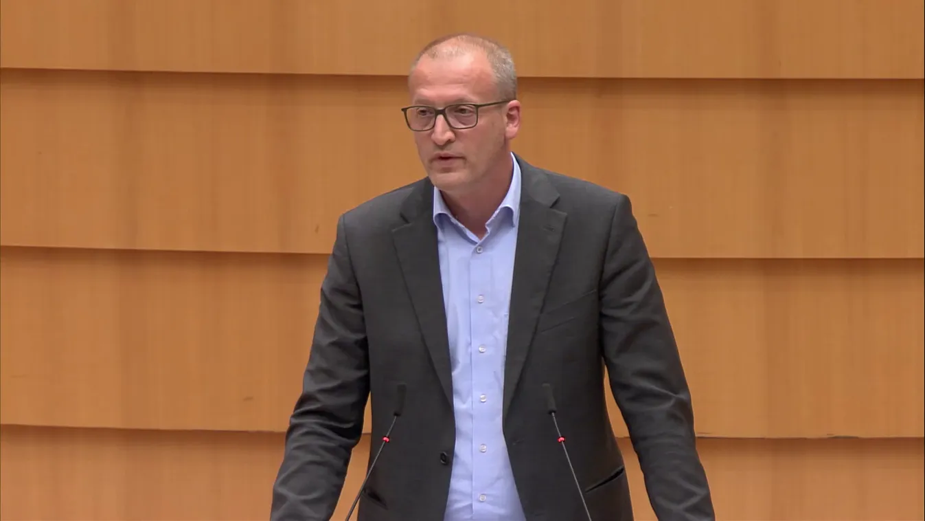 Magyar Péter embere szerint felesleges, amit milliók tettek meg