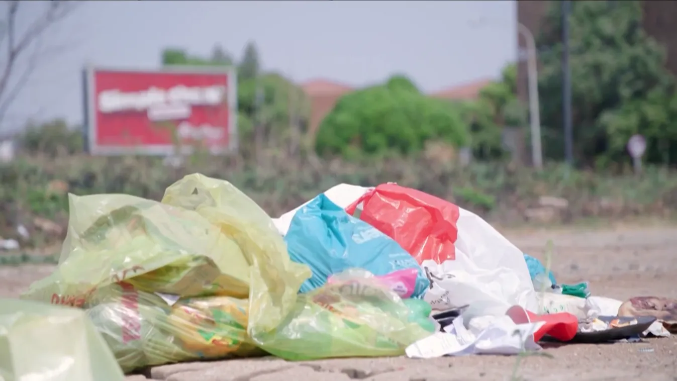 Radar - Mindent elönt a műanyag + videó