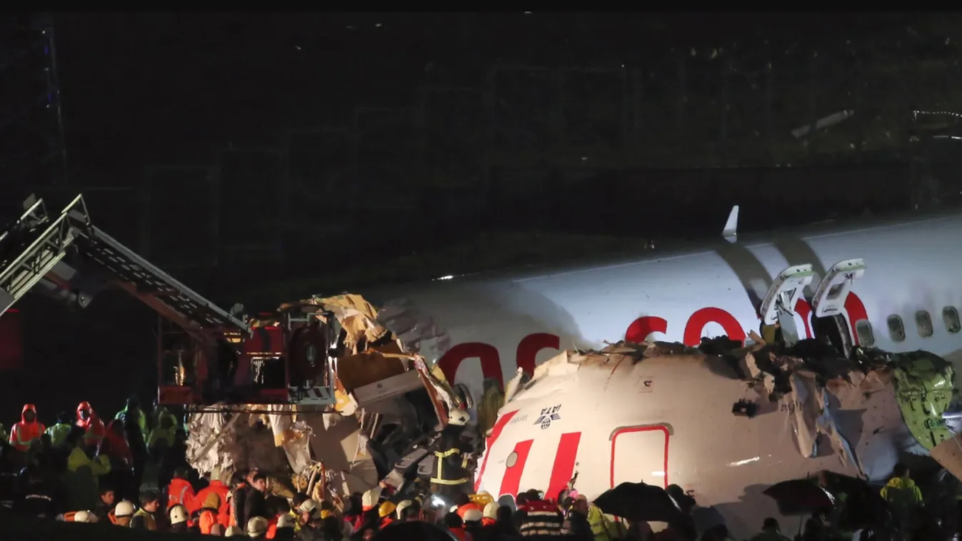 Rendőrség: feltehetően senki sem élte túl az ahmadábádi repülőbalesetet