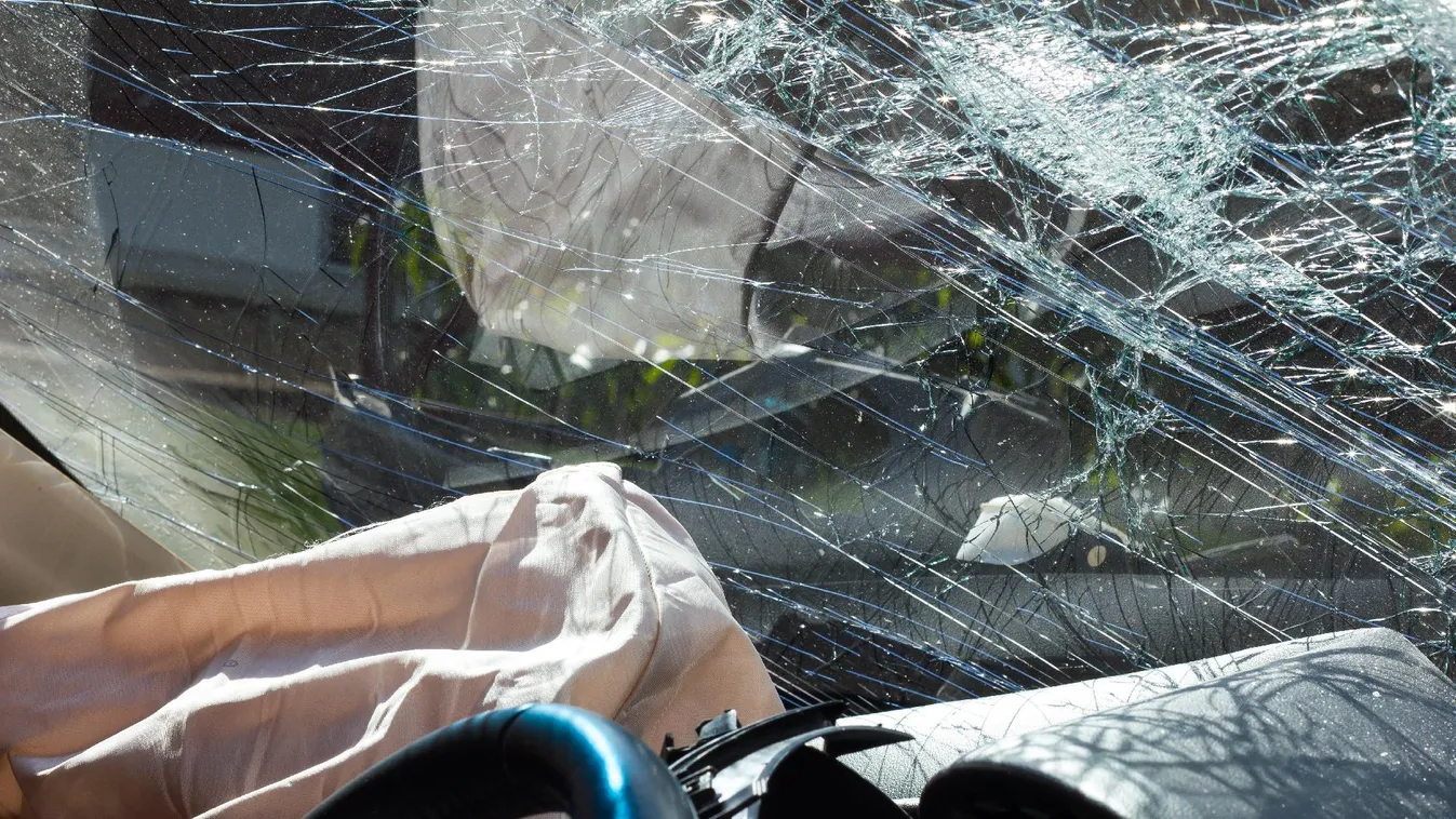 Tragédia történt az M1-es autópályán