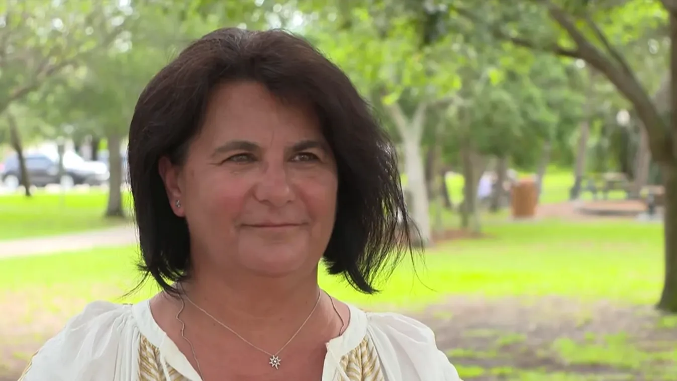 Kapu Tiborné: Amikor kicsi volt, mindenki azt mondta, Tibike különleges + videó