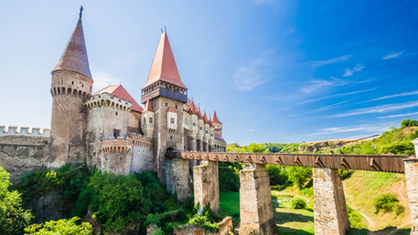 Két új falképet találtak a Vajdahunyadi vár restaurálása során Erdélyben