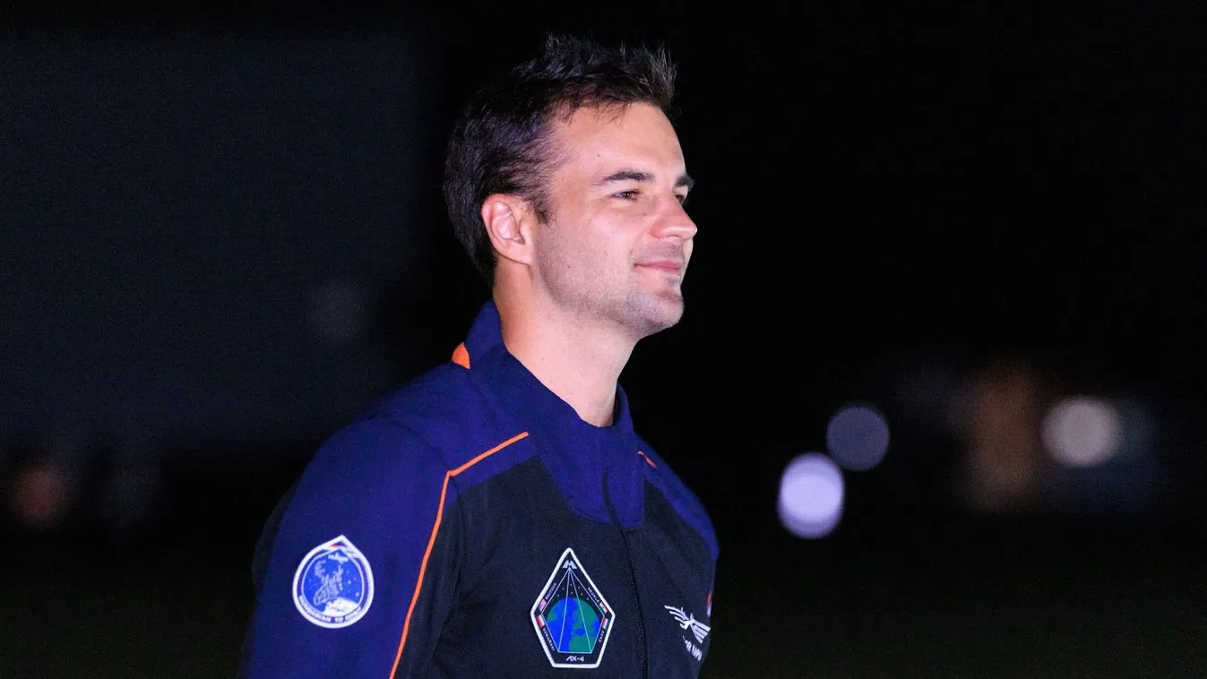 Ma indul haza Kapu Tibor az űrből