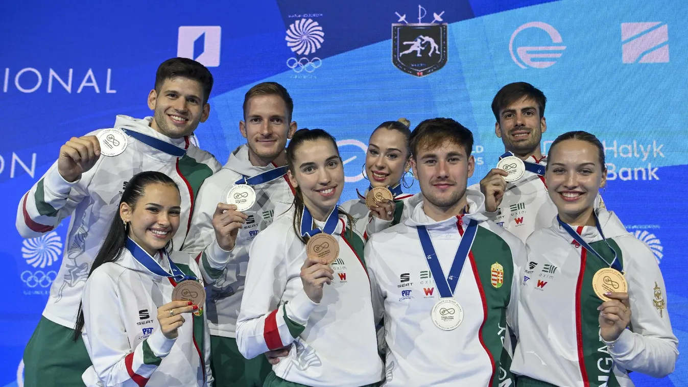 A dobogó két fokán is magyarok állnak a vívó-világbajnokságon