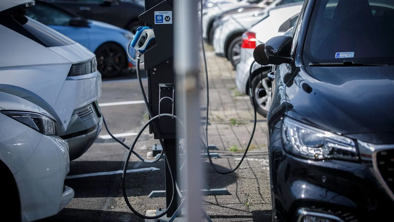 E-autó robbanás: ennyire meglódultak a céges villanyjárgányok