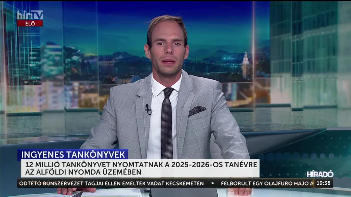 12 MILLIÓ TANKÖNYVET NYOMTATNAK A 2025-2026-OS TANÉVRE AZ ALFÖLDI NYOMDA ÜZEMÉBEN