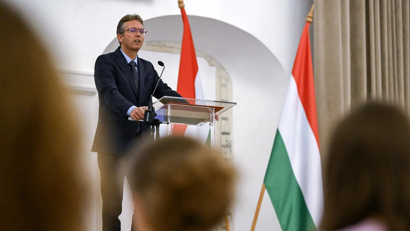 Hankó Balázs: a fiatalok sikere a nemzet sikere