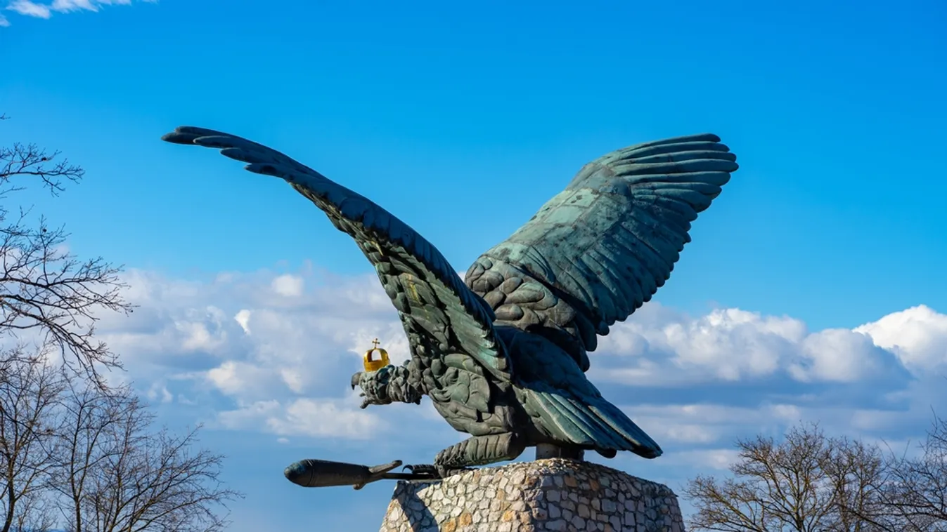 Halál a Turul-szobornál