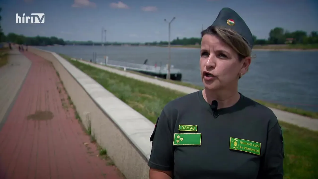 Riasztás – Dohánycsempész buszt találtak a NAV munkatársai az M1-es autópályán