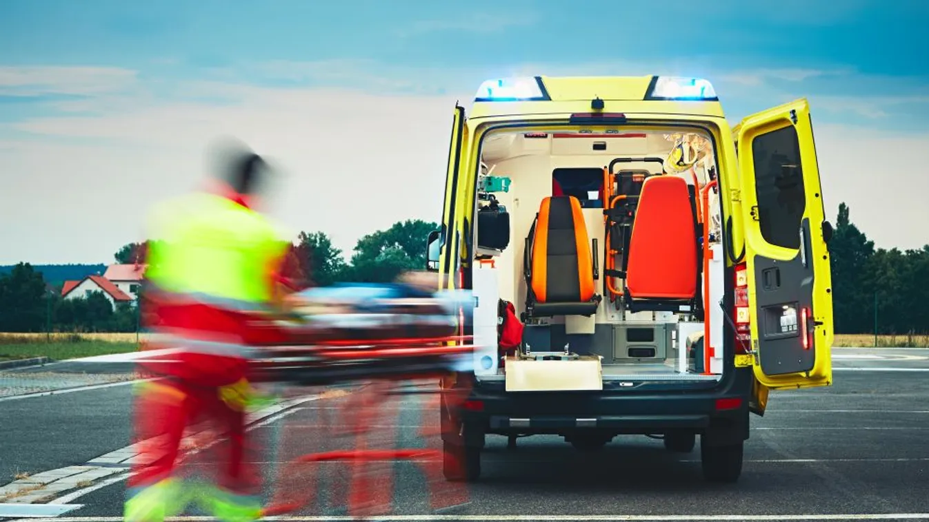 Óriási volt a riadalom a túrkevei strandon - tömeges mentésre volt szükség + videó