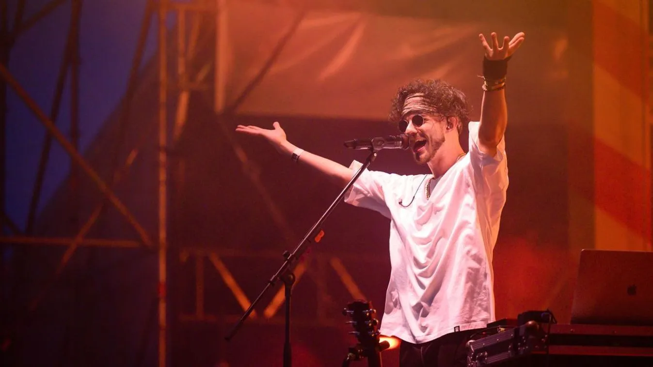 Kínos csend Azahriah körül