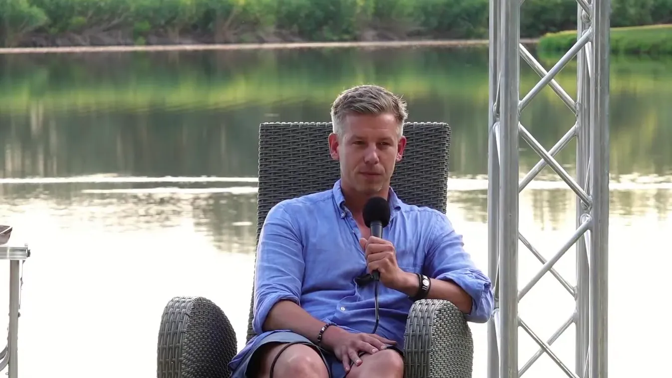 A pornóbotrány után Székesfehérváron kampányol a Tisza + videó