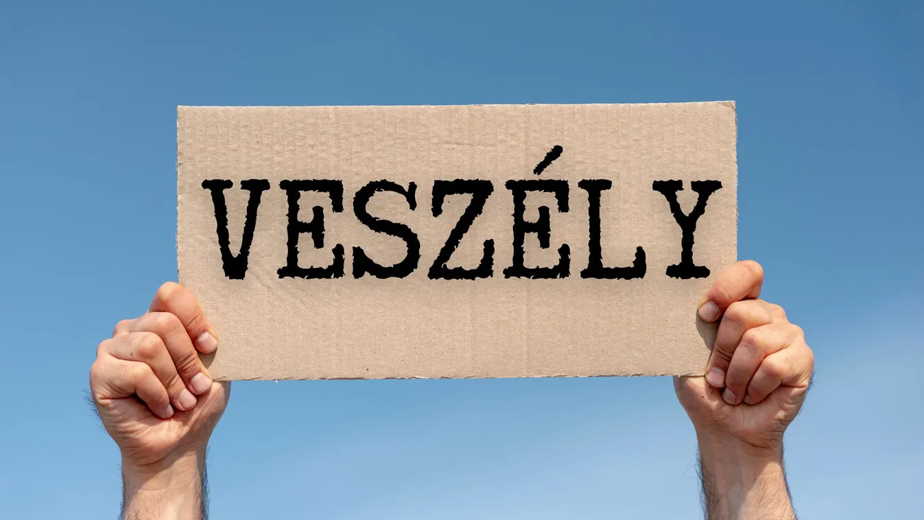 Majka „fejbelövéses” performansza: A felelőtlen provokáció, amit nem lehet mentegetni